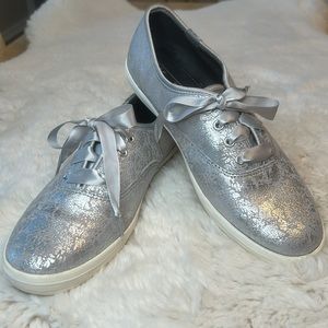 Keds Silver Crackle Sneakers (7.5)